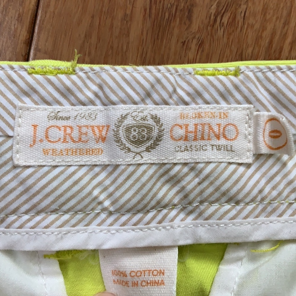 JCREW 3” Chartreuse Chino Shorts sz 0 - Picture 4 of 4